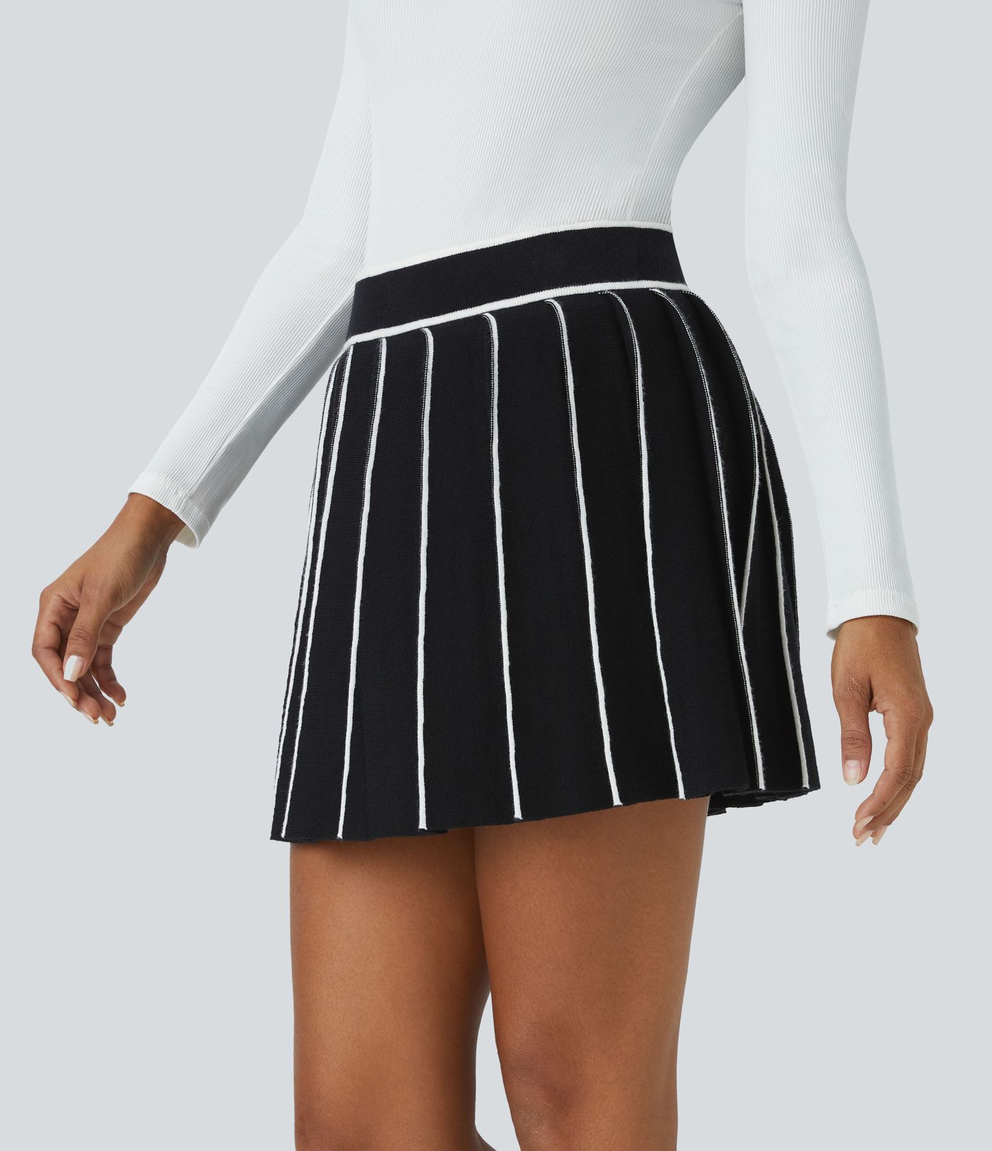 High Waisted Color Block 2-in-1 Pocket Pleated Mini Casual Knit Skirt
