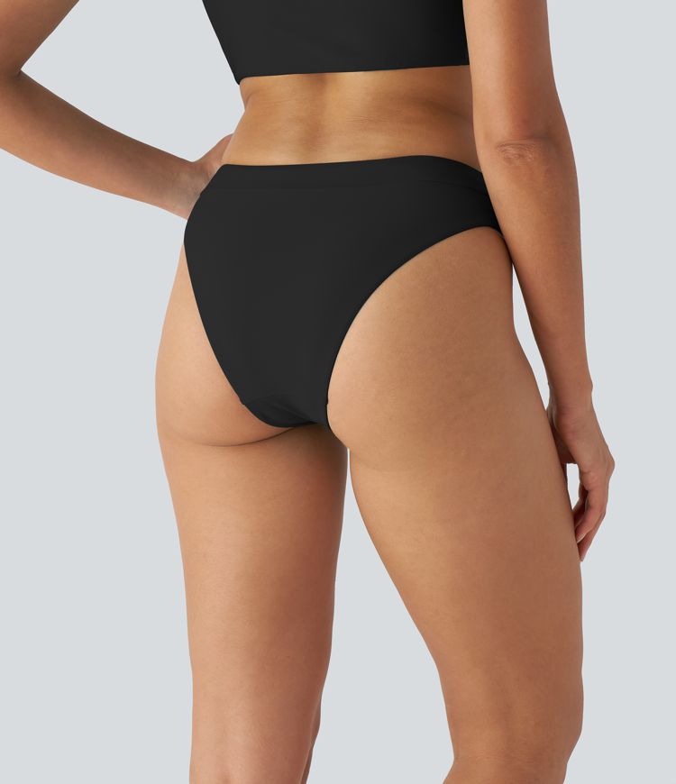 Stredne vysoké bikinové nohavičky s V-strihom