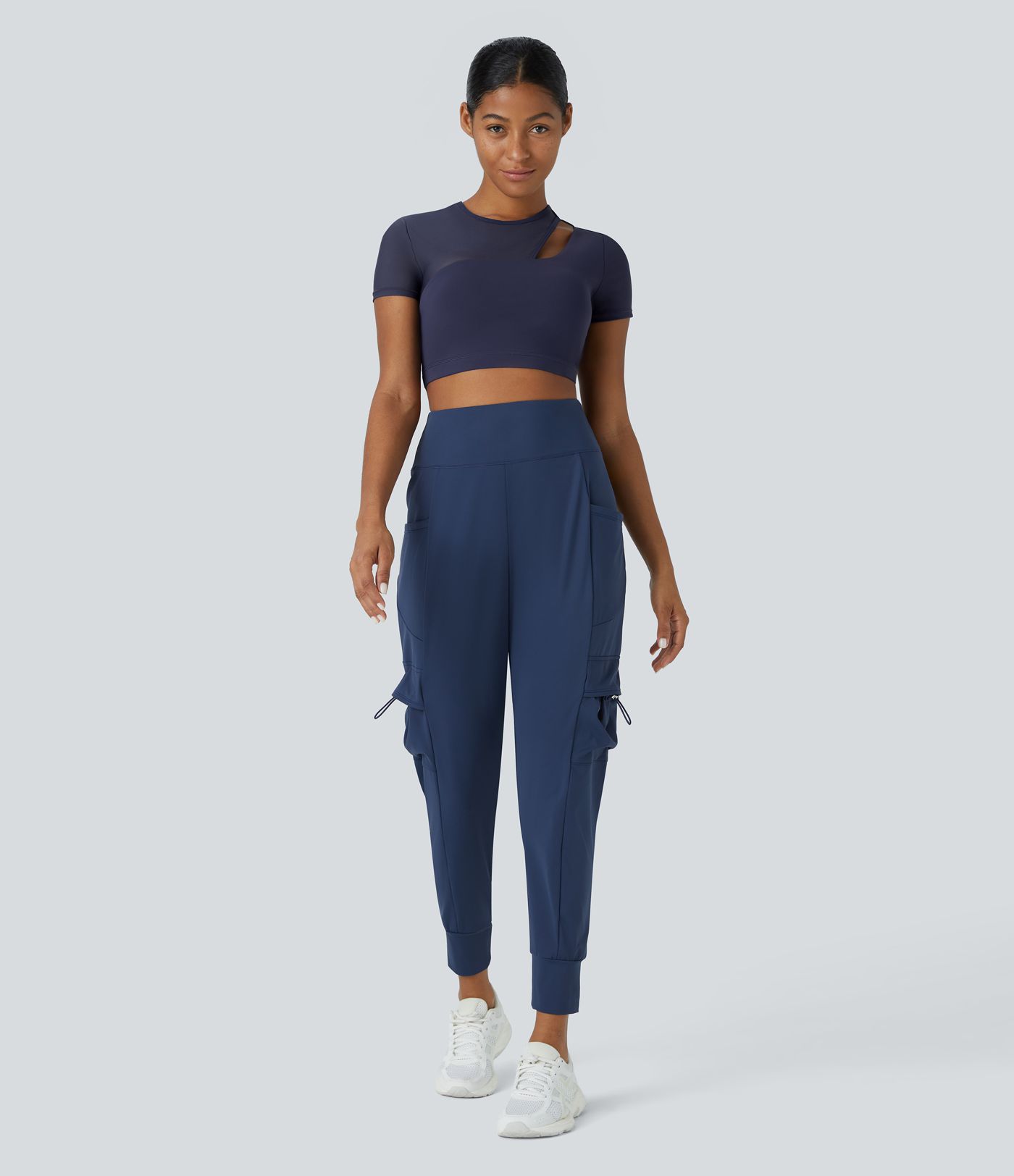 Contrasted mesh cut-out short sleeve quick dry crop workout sports top