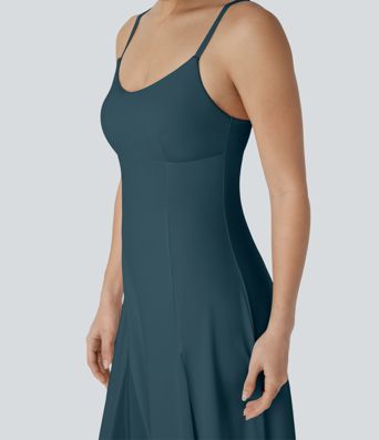 Robe longue fluide à bretelles ajustables avec maille contrastée pour demoiselle d'honneur et invitée de mariage