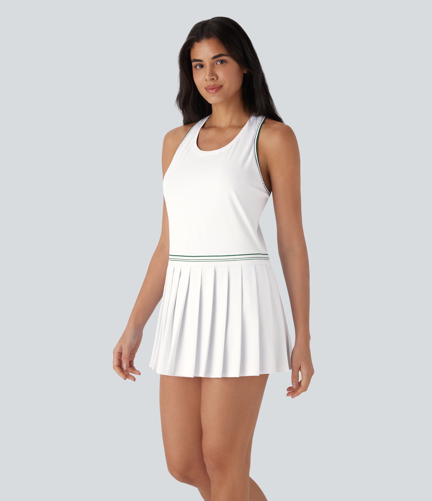 Vestido mini deportivo de tenis plisado con rayas, bloques de color y espalda cruzada