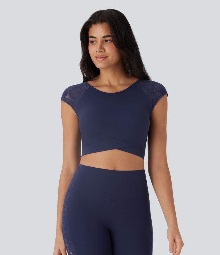 Softlyzero™ Haut de sport de yoga court dos nu avec dentelle contrastée et ourlet croisé-UPF50+