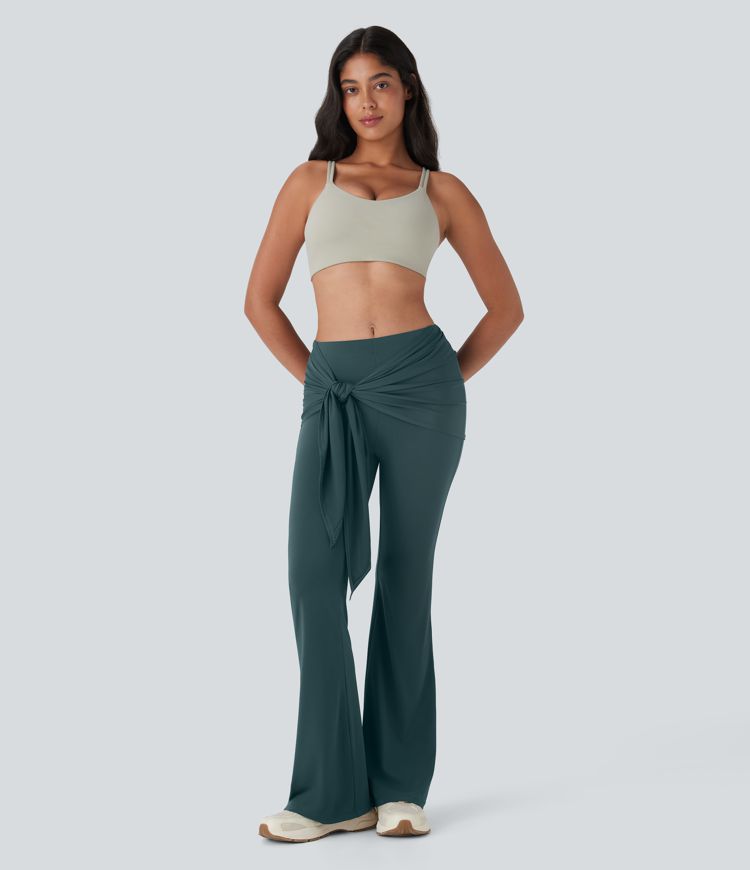 Pantalon de yoga évasé taille moyenne avec façade croisée nouée et toucher frais