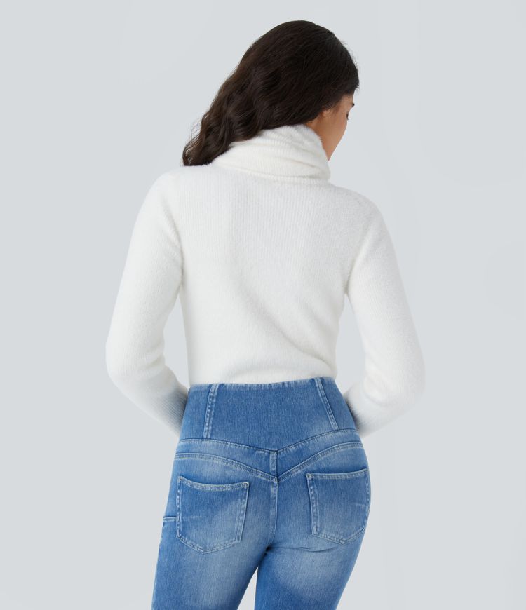 Suéter ajustado manga larga cuello alto apilado