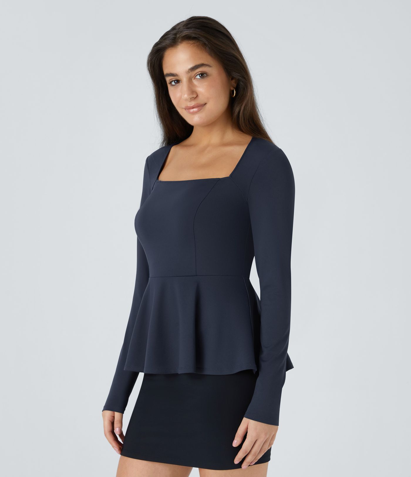 Blusa oficina cuello cuadrado manga larga dobladillo volante