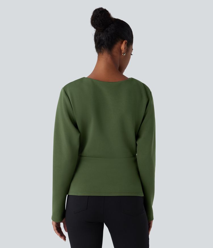 Blusa oficina relajada plisada cuello redondo manga larga