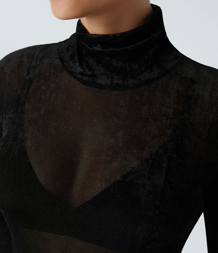 Haut décontracté transparent en velours à col montant et manches longues