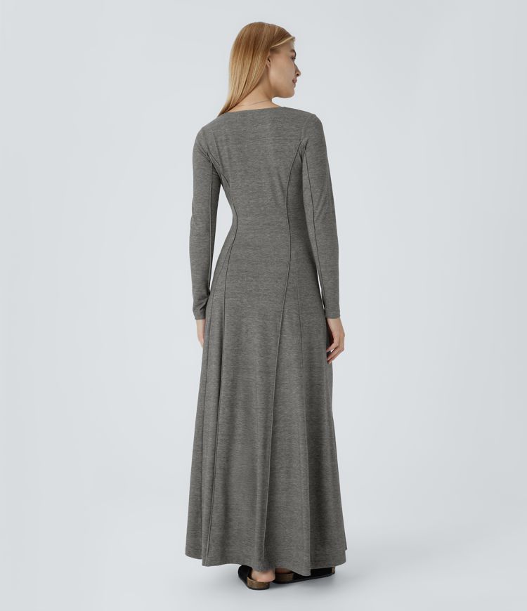 Lässiges Maxikleid mit langen Ärmeln und ausgestelltem Bein