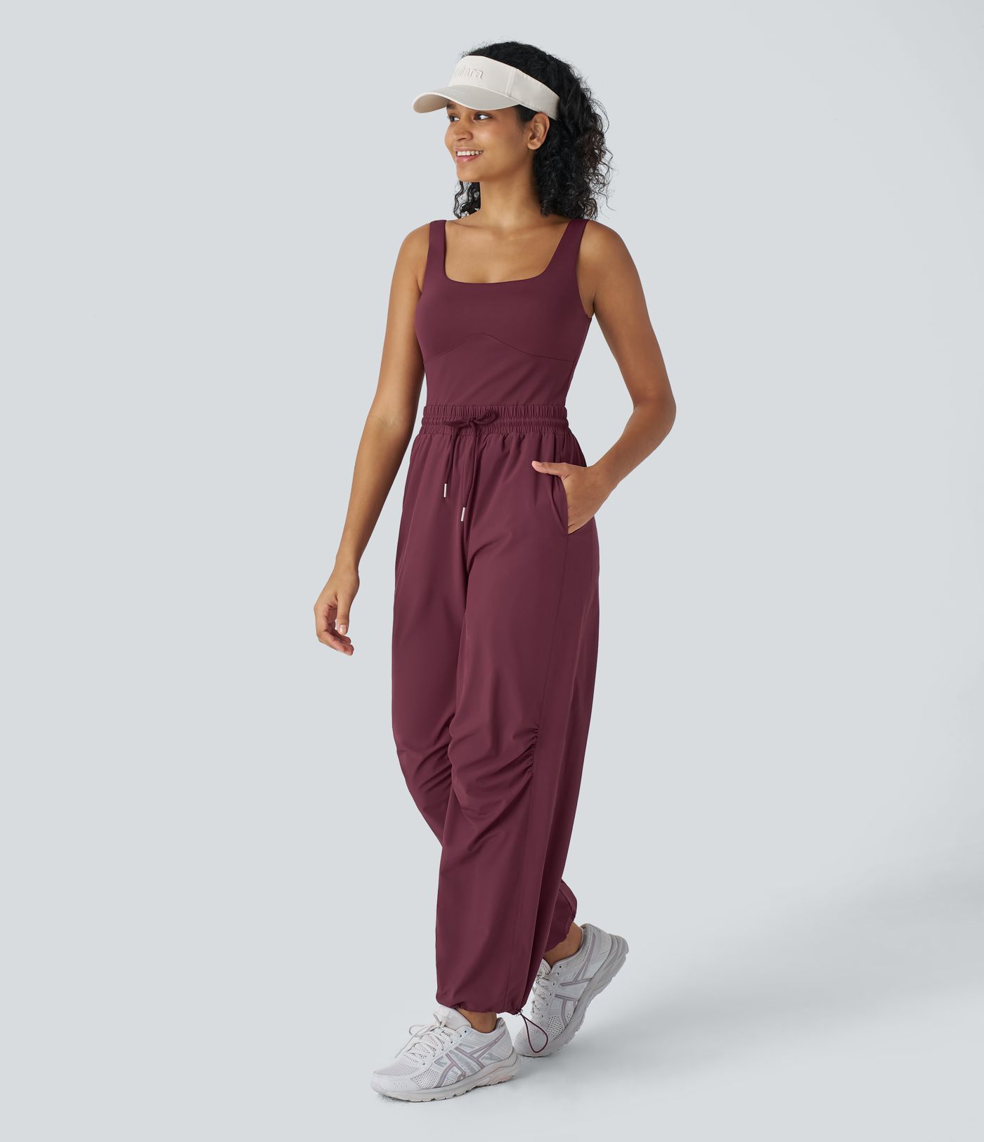 Mono Breezeful™ secado rápido cuello cuadrado sin espalda cordón bolsillo lateral cordón ajustable