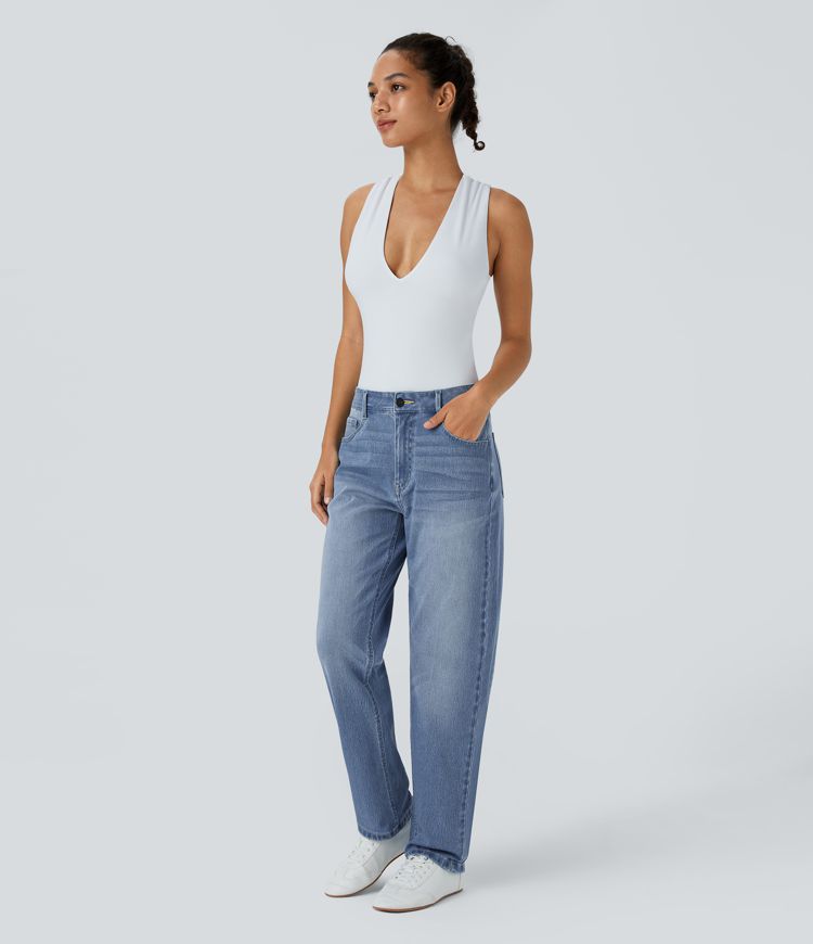 Jeans Halara Flex™ Denim mom elástico lavado múltiple bolsillo cierre botón tiro medio bajo