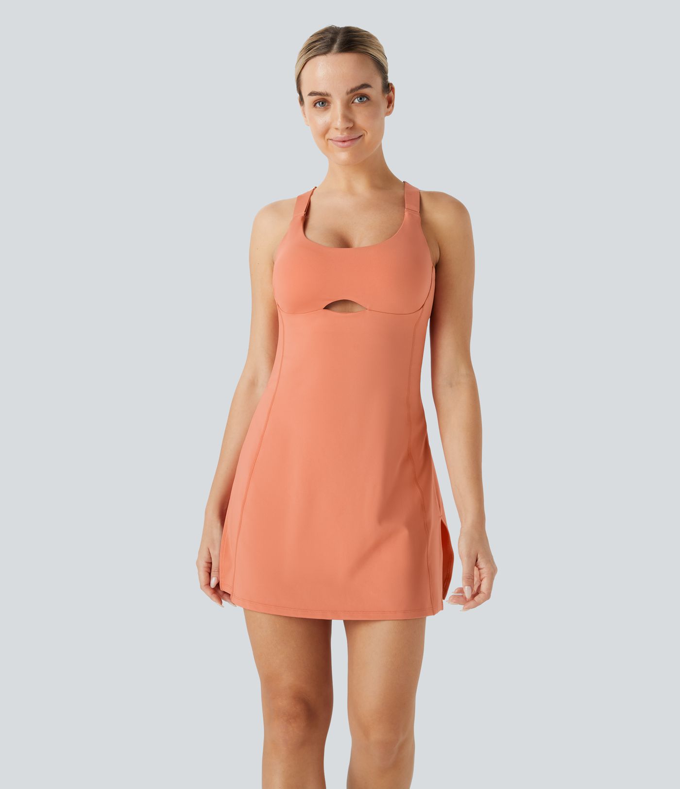 2-teiliges Mini-Pickleball-Aktivkleid mit Seitentaschen, U-Ausschnitt, verstellbaren Riemen, Racerback und Cut-Outs