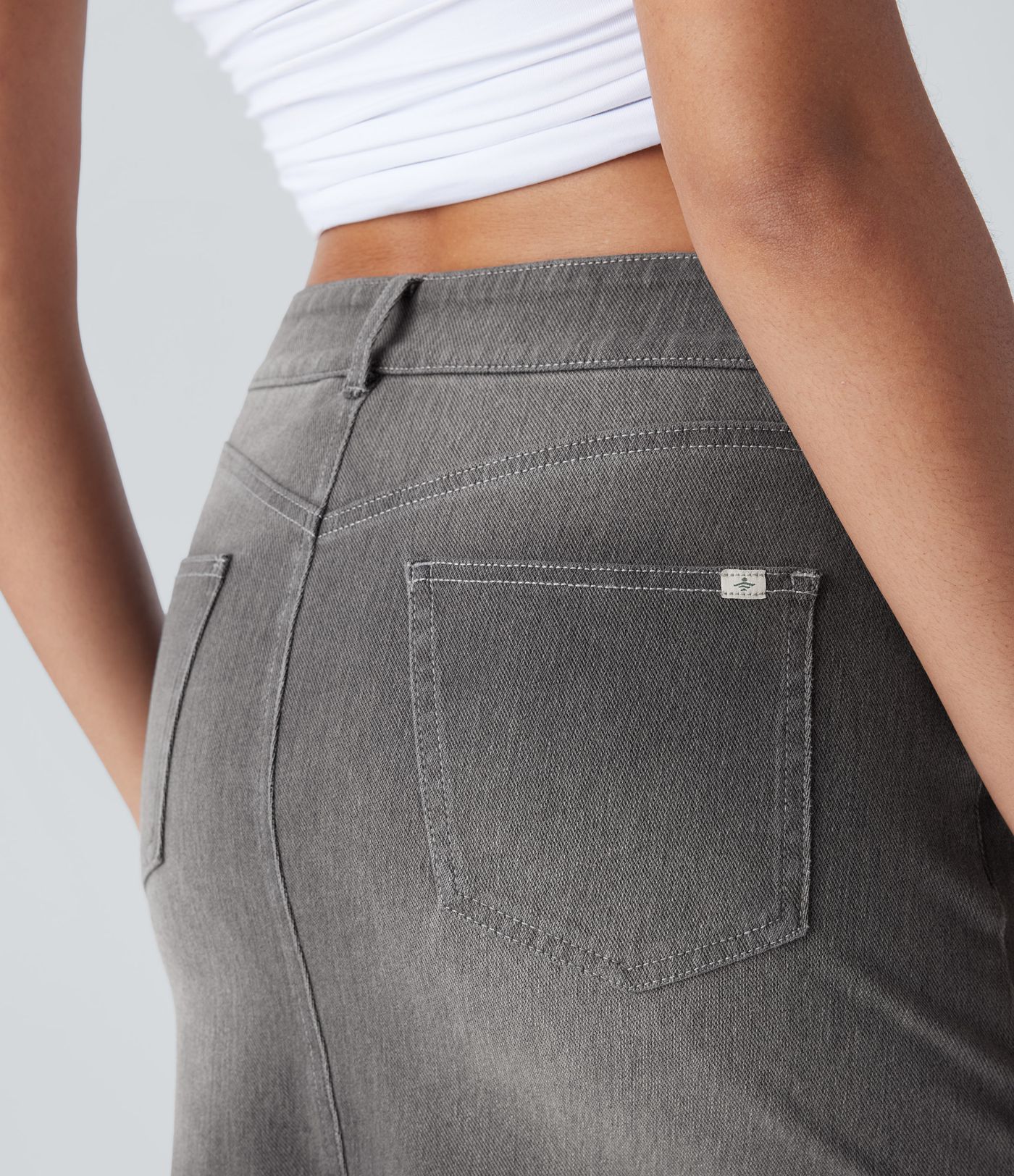 Halara Flex™ Mid Rise Zipper Pockets Denim Casual Midi Skirt