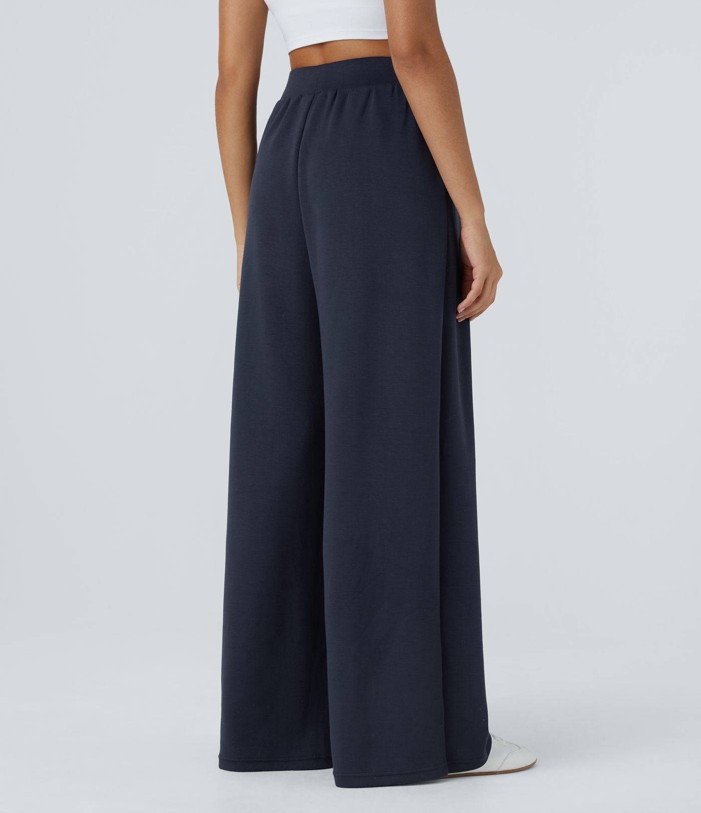 Pantalón pierna ancha bolsillo lateral tiro alto