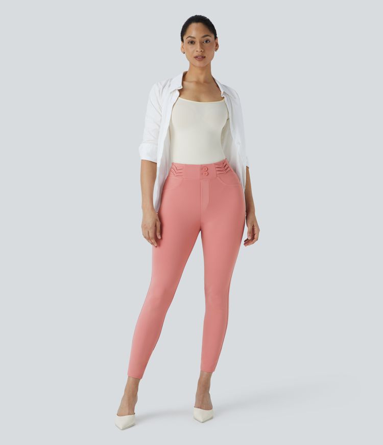 Halara Flex™enganliegende Stoffhose mit hohem Bund, dekorativen Knöpfen und Gesäßtasche