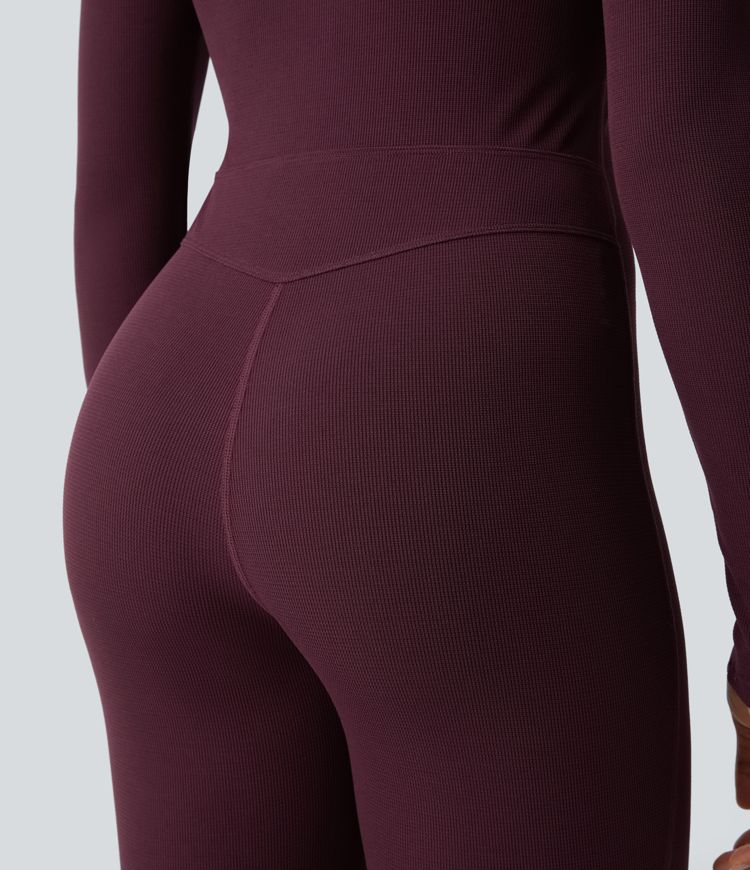 Mono acampanado cuello cuadrado manga larga gofre