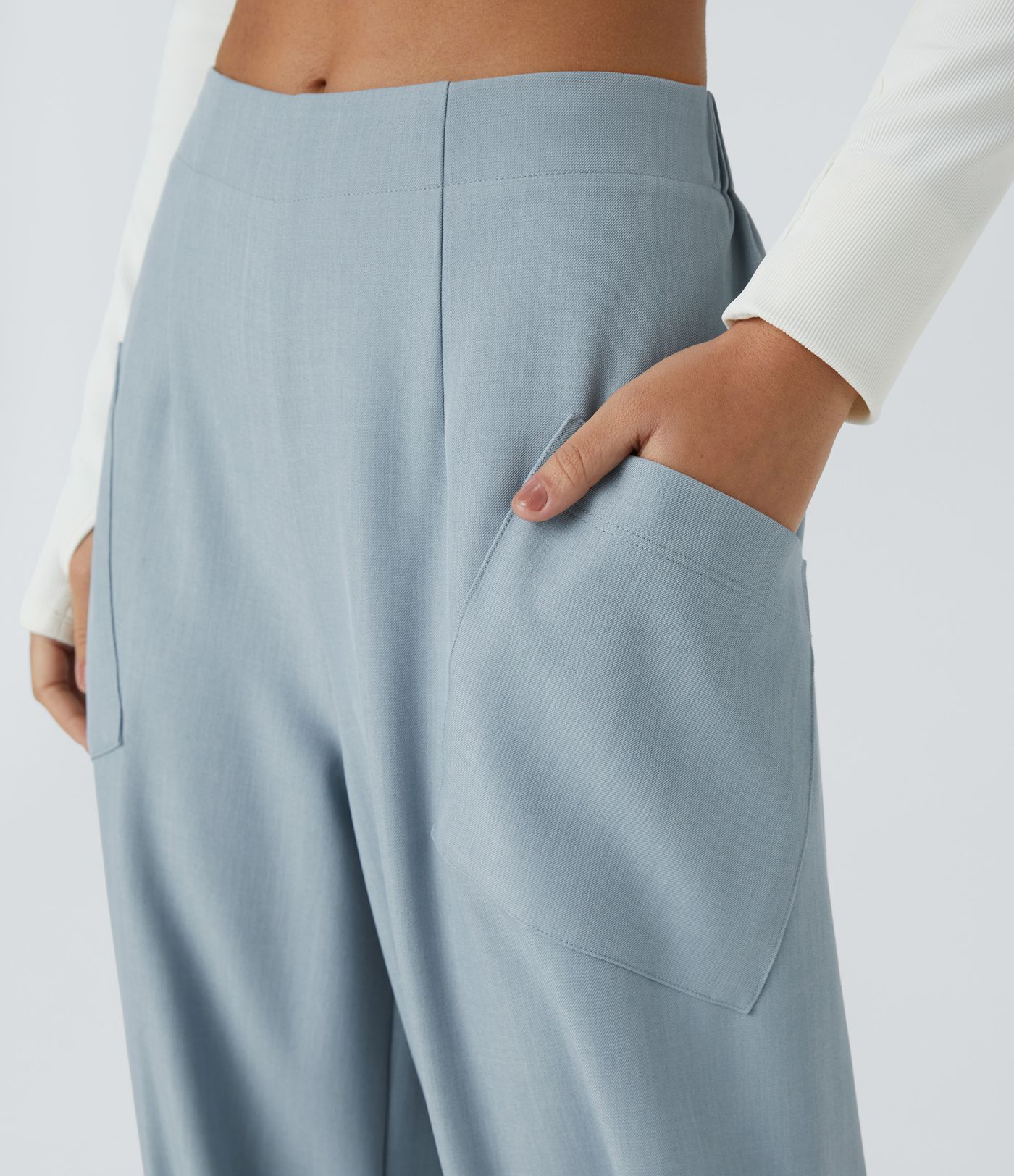Mid-rise side-pocket pleated-knot casual pants