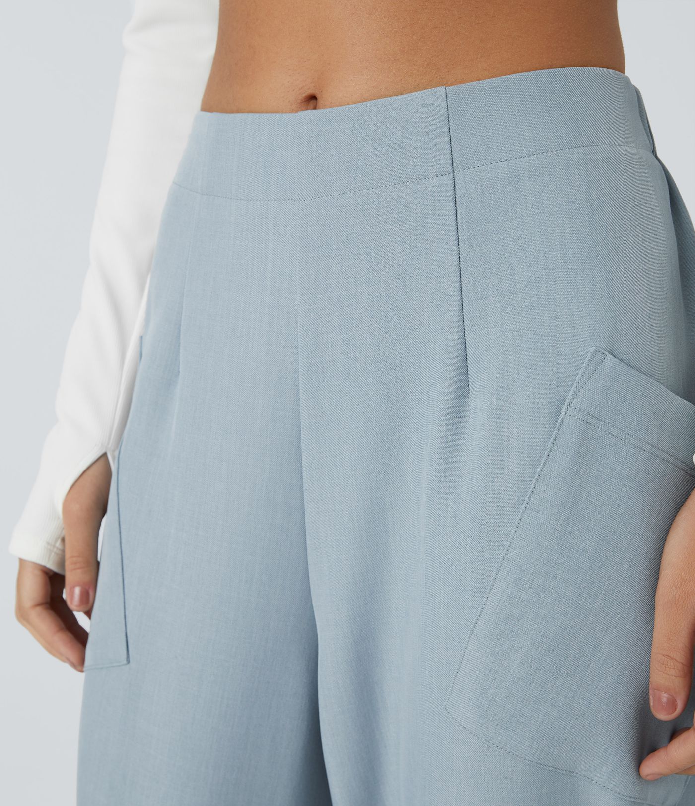 Mid-rise side-pocket pleated-knot casual pants