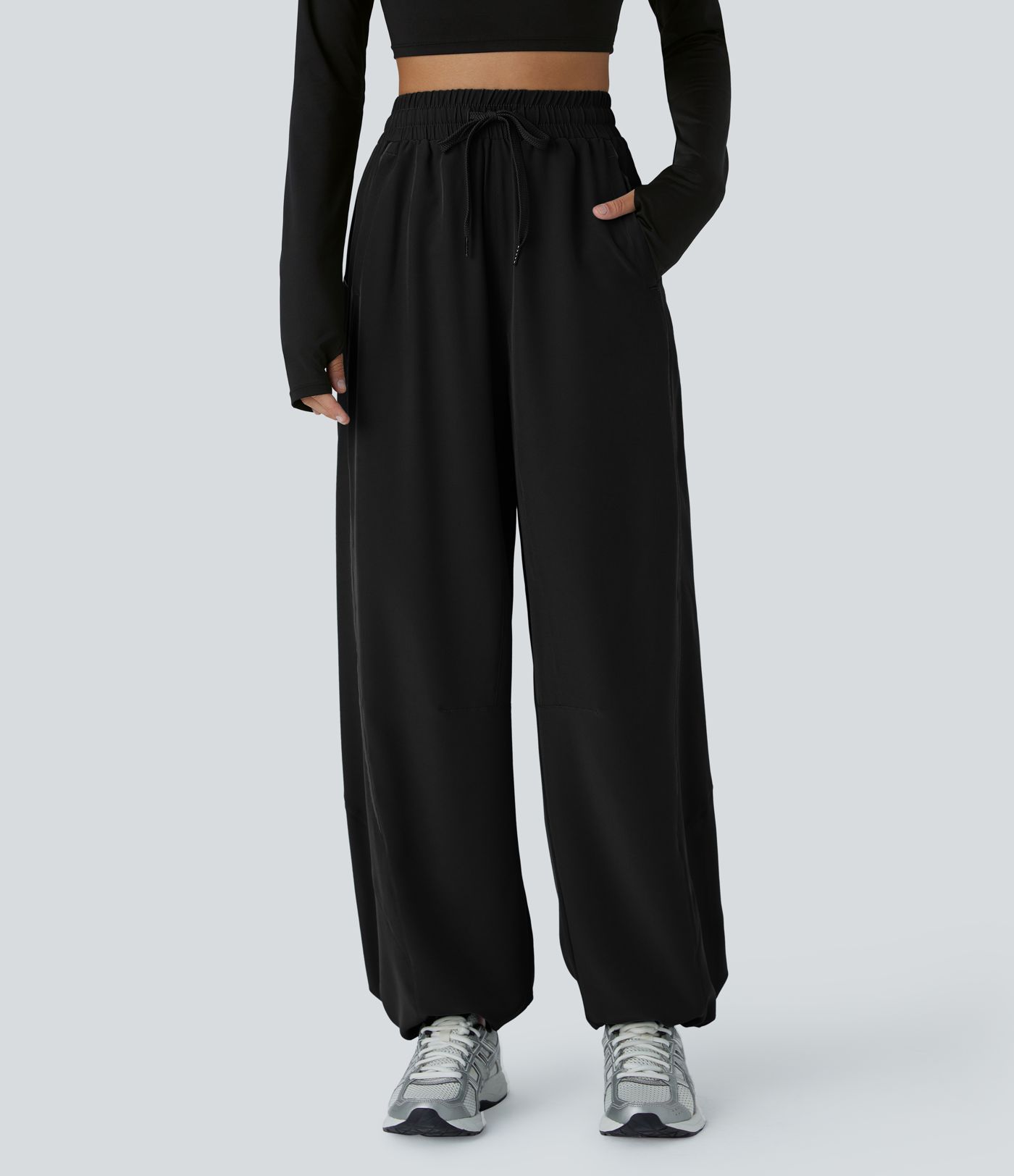 Joggers mit hohem Bund, Kordelzug, Seitentasche, verstellbarem Saum