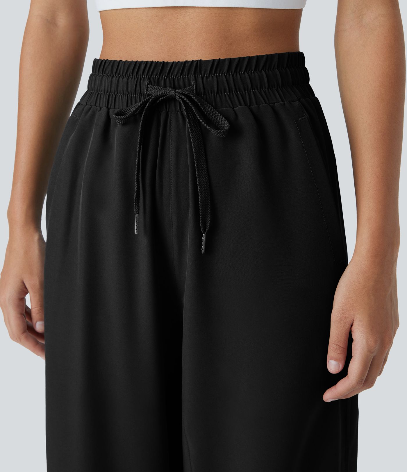 Joggers mit hohem Bund, Kordelzug, Seitentasche, verstellbarem Saum