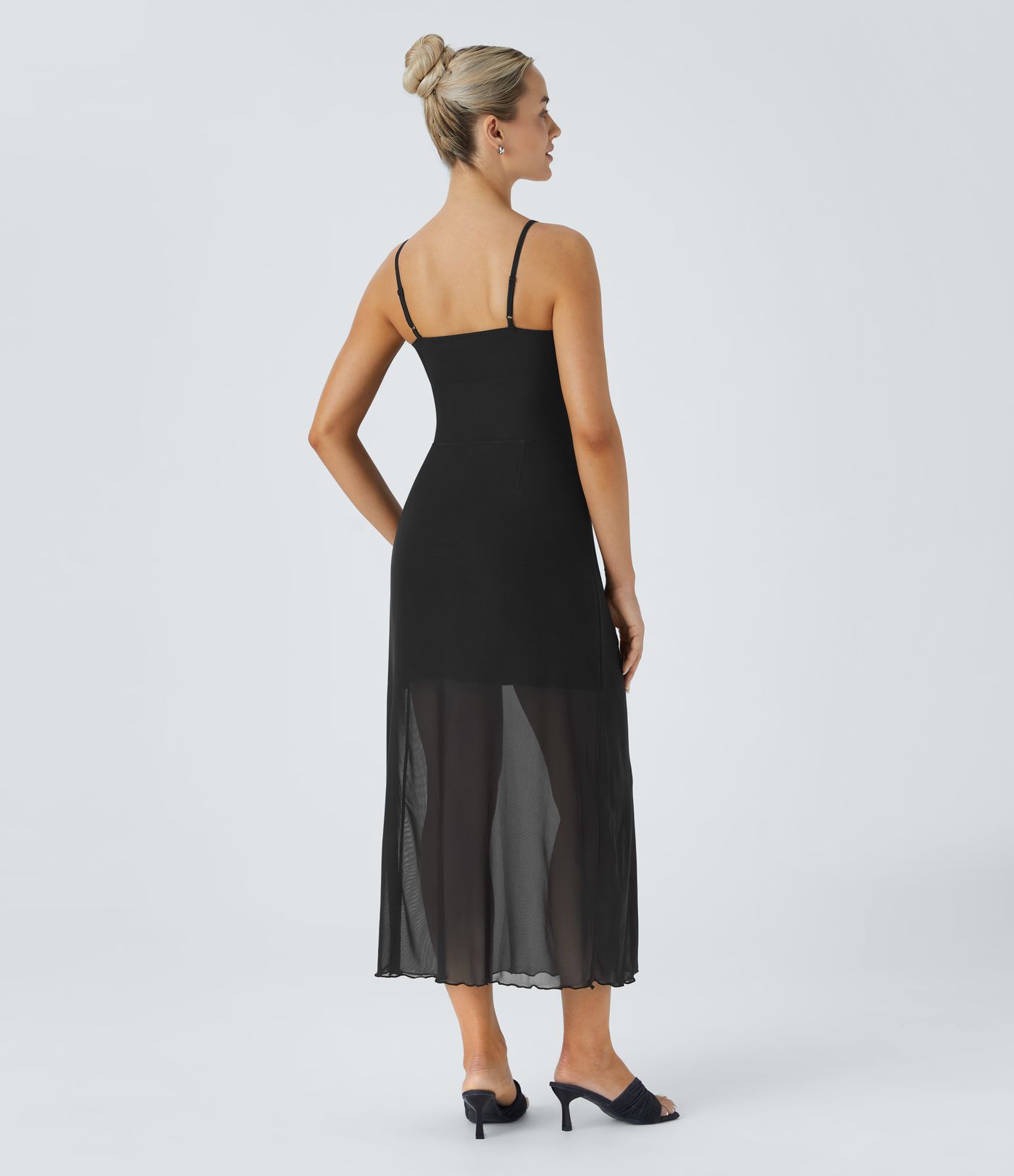 Lässiges Midi-Unterkleid aus Netzstoff mit verstellbaren Trägern und dekorativem Fischgrätenmuster