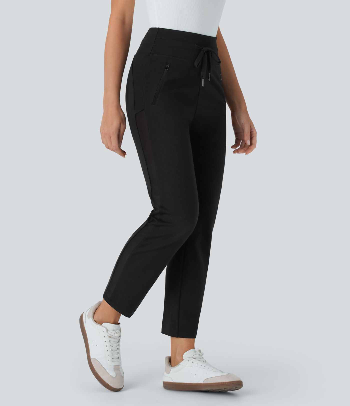 Halara Flex™ - Schmal zulaufende Arbeits-Hose mit mittelhohem Bund, Seitentaschen, Kordelzug und Mesh-Kontrasten