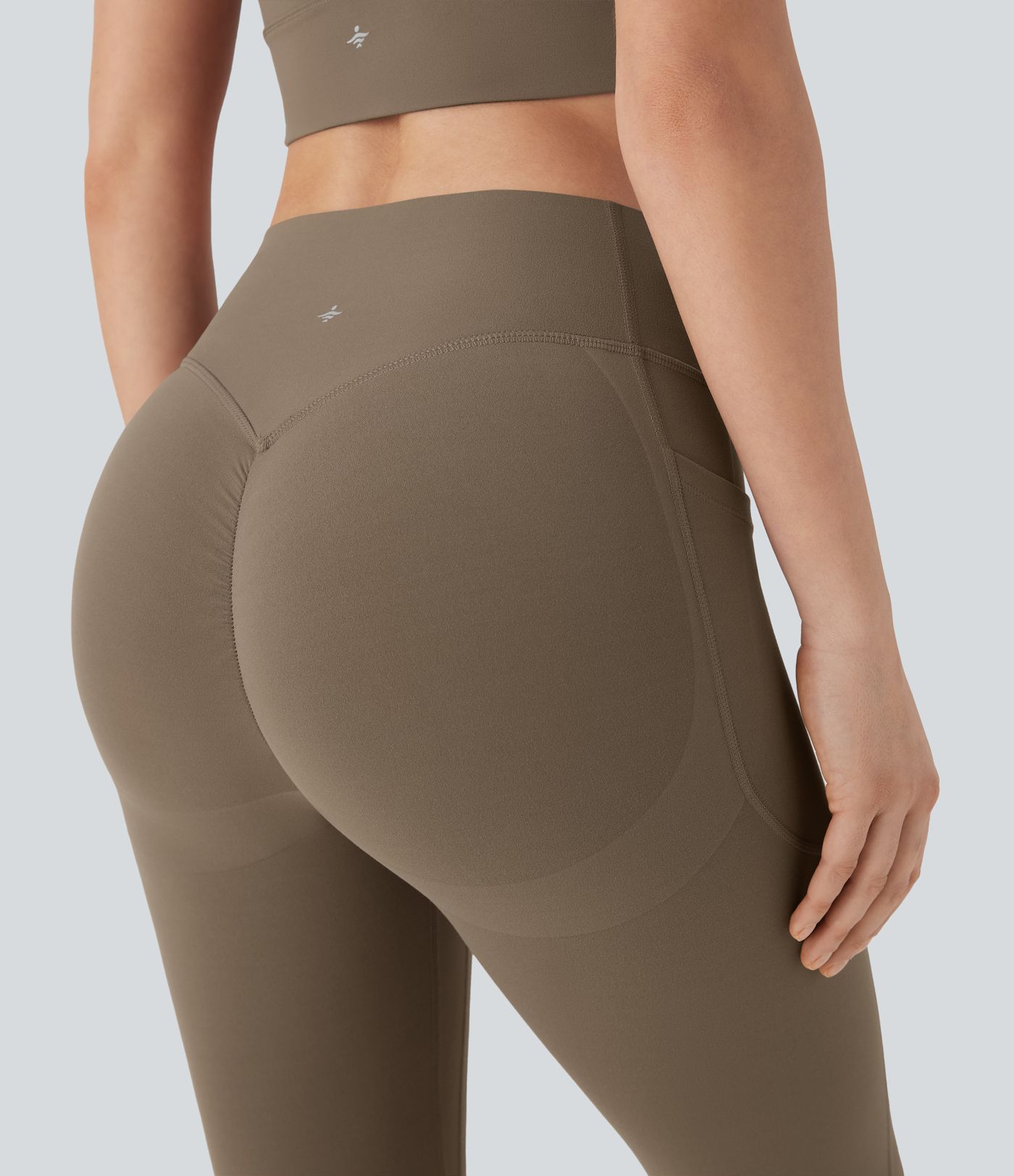 Legging 7/8 corsaire d'entraînement gainant galbant taille haute avec effet scrunch et poches Halara UltraSculpt™