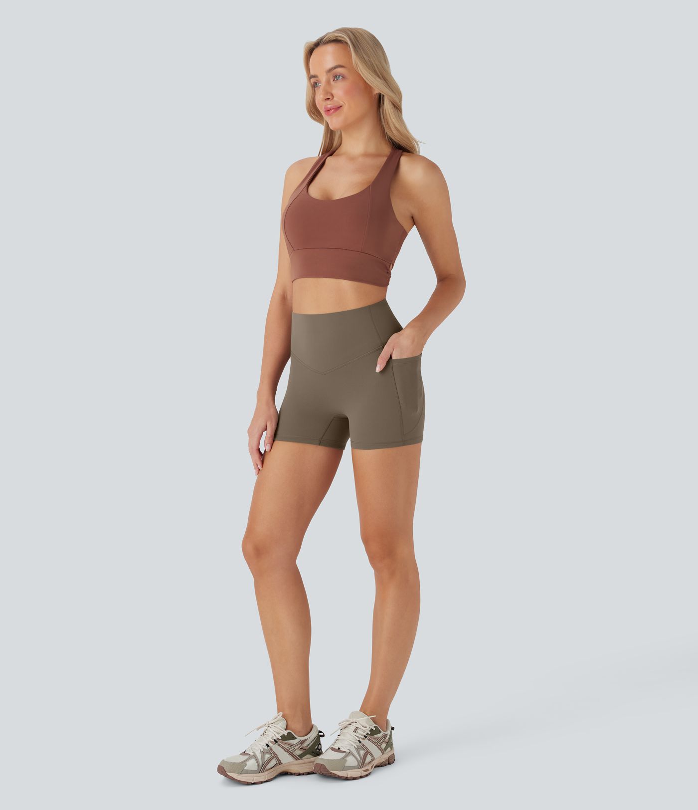 Short cycliste 7,5 cm d'entraînement gainant taille haute avec poches Halara UltraSculpt™