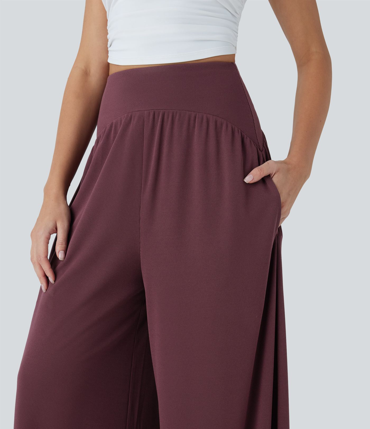 Pantalones Casuales SoCinched de Cintura Alta con Control de Abdomen y Bolsillos