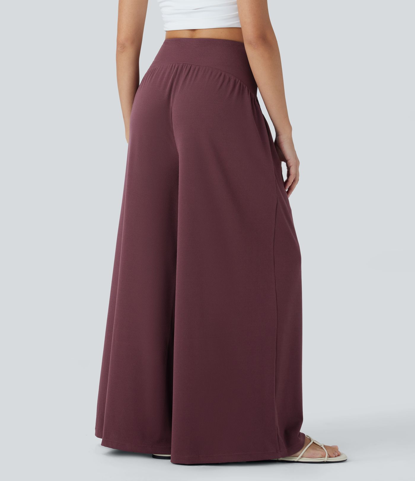 Pantalones Casuales SoCinched de Cintura Alta con Control de Abdomen y Bolsillos