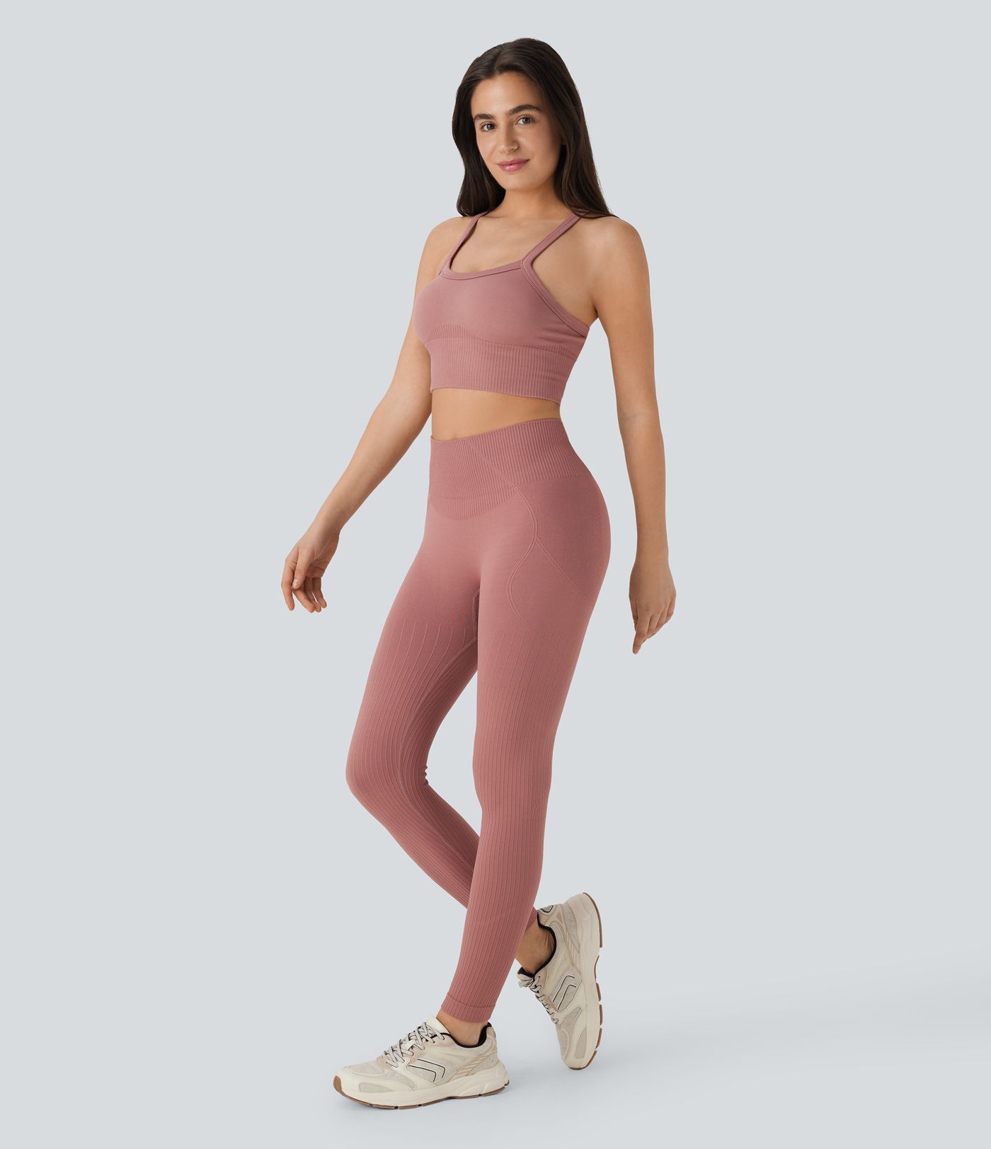 Top de yoga corto con espalda nadadora y sin costuras