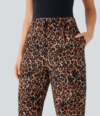 Háar, léopardamynstraðar, lauslegar buxur með vösum