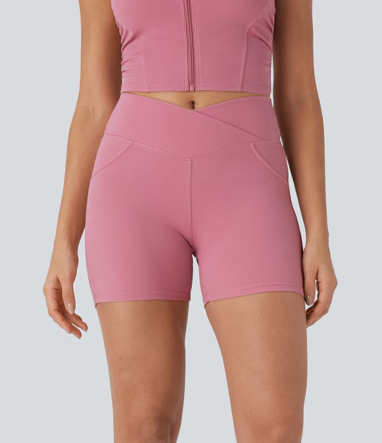 Short cycliste de yoga taille haute croisé en tissu gaufré 5 cm avec poches arrière