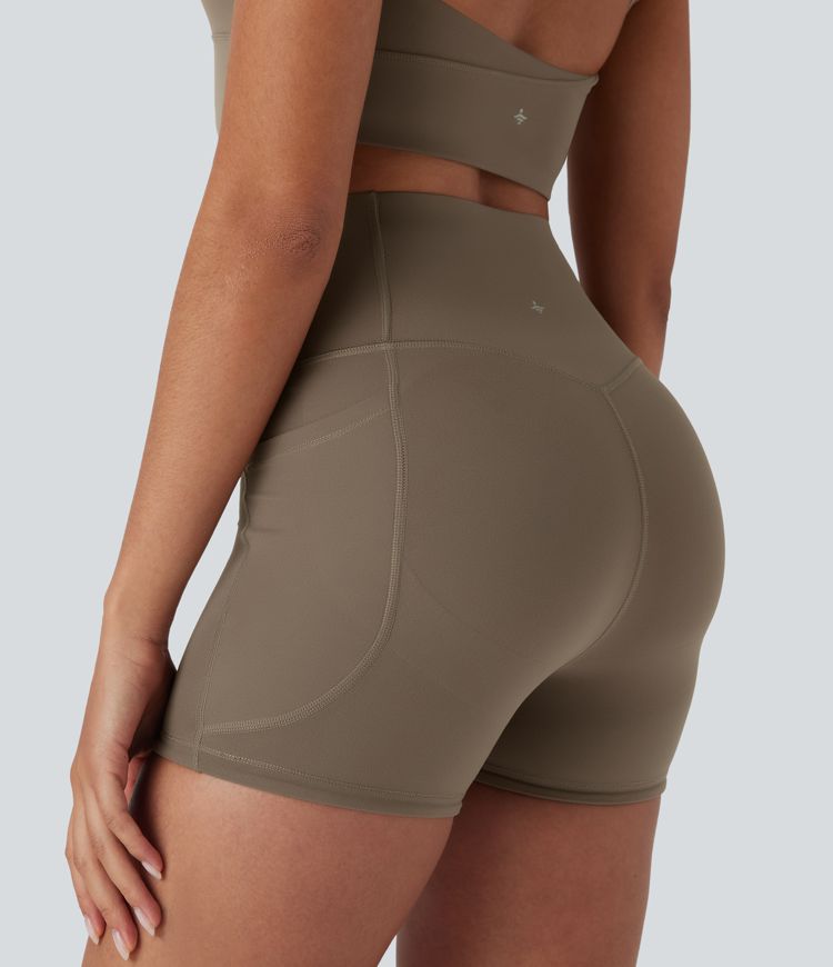 Shorts biker Halara UltraSculpt™ de tiro alto con push-up y reductor de abdomen con bolsillos laterales