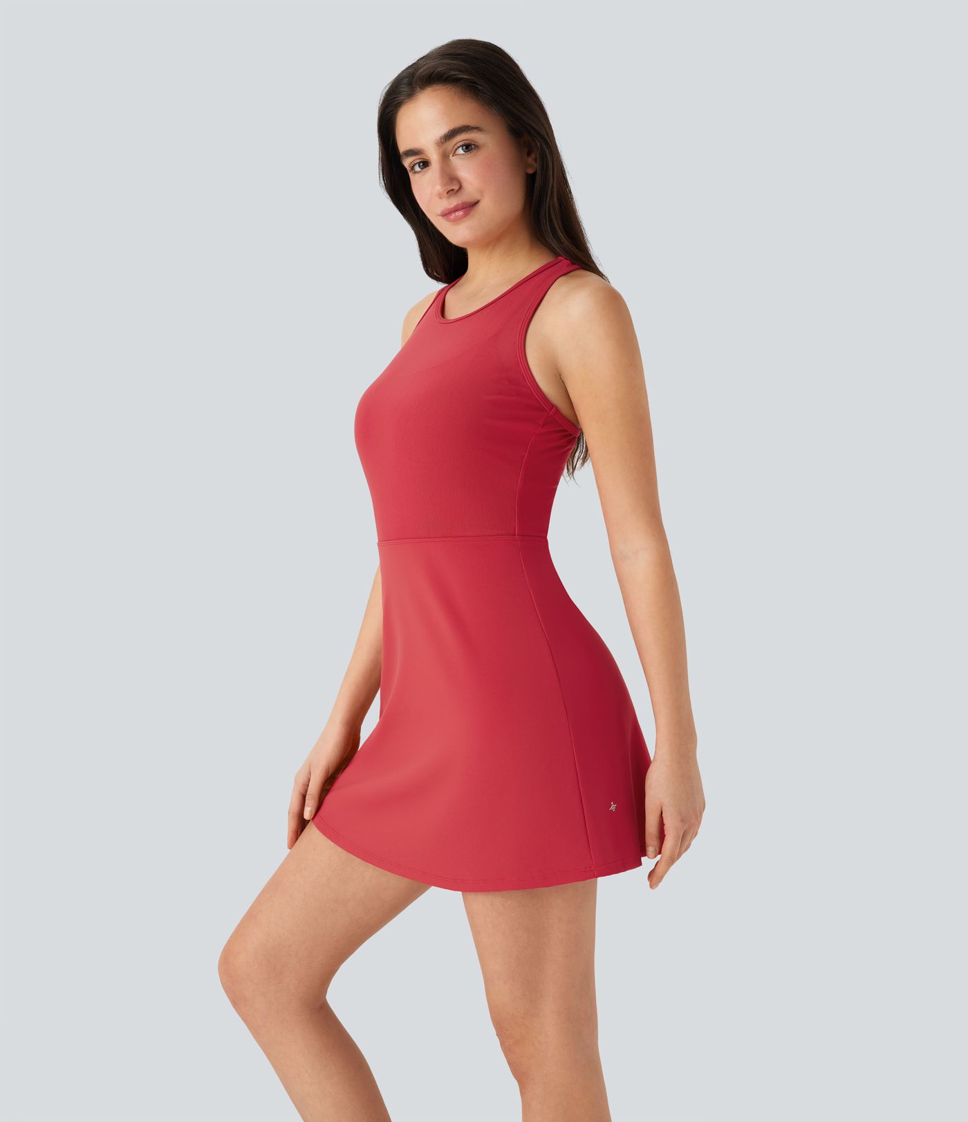 Mini-robe de tennis SpeedWave™ dos nageur avec bretelles croisées, filet contrasté et séchage rapide