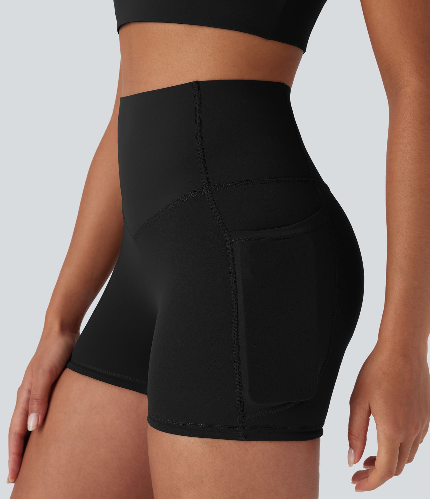 Halara UltraSculpt™ SoCinched short d'entraînement gainant tall tail, rehausseur de fessier, maintien du ventre, avec poches — 3''