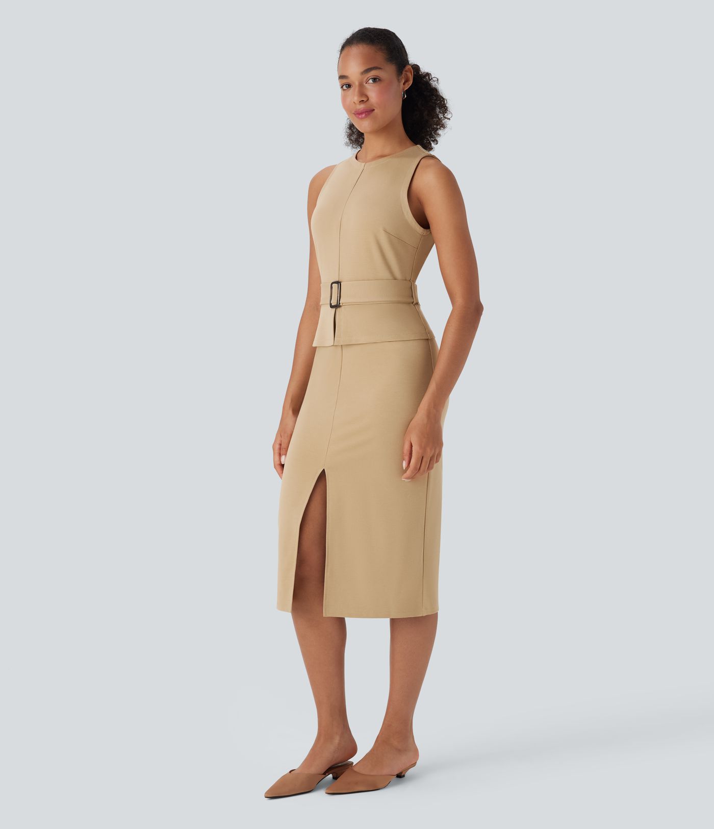 Robe mi-longue de travail sans manches avec dos ouvert et ceinture