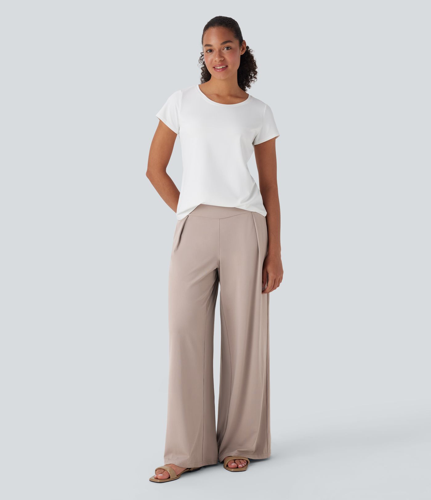 Pantalon large fluide taille haute avec poches latérales