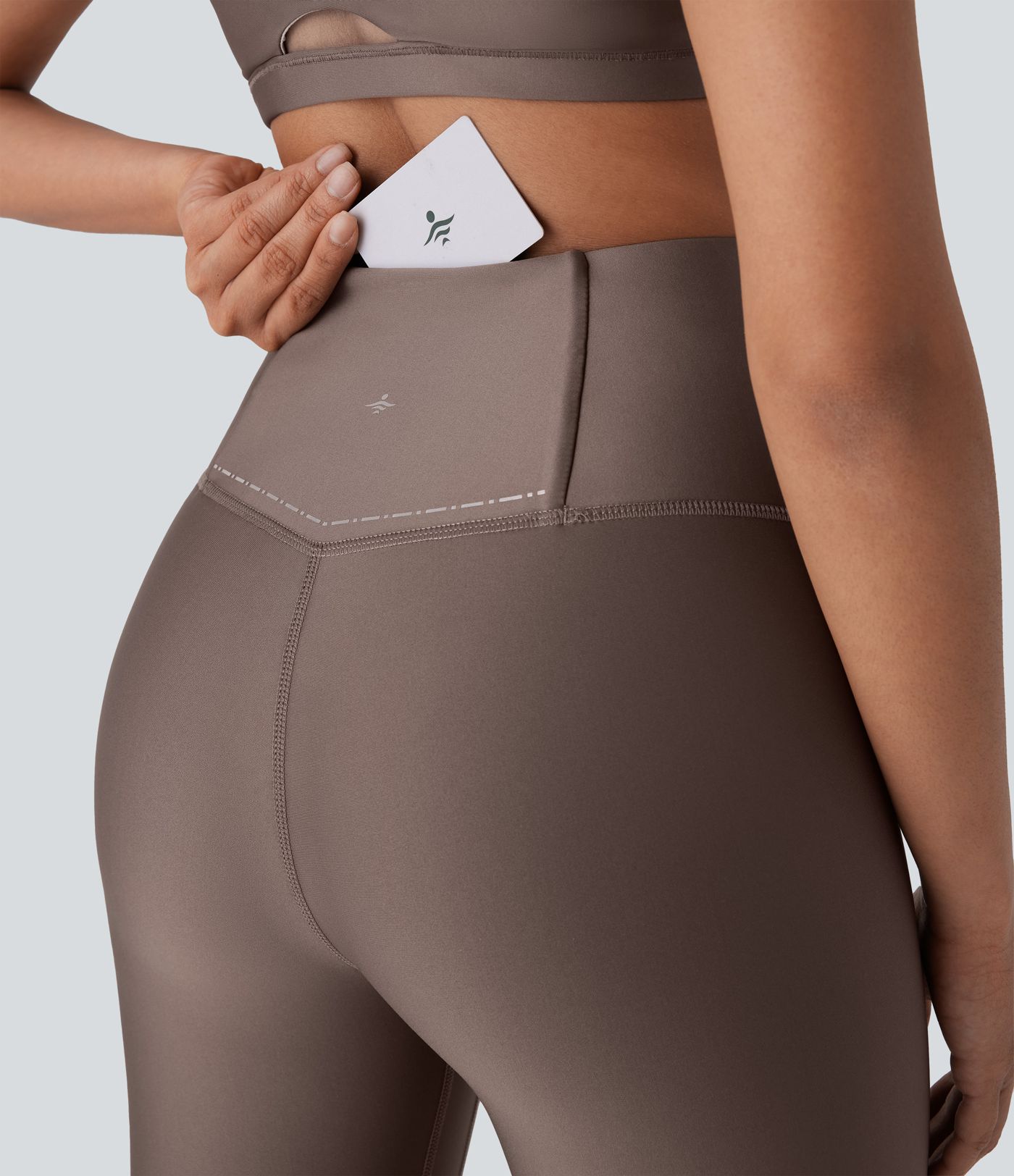 Leggings SoCinched correr tiro alto control abdomen bolsillo trasero reflectante