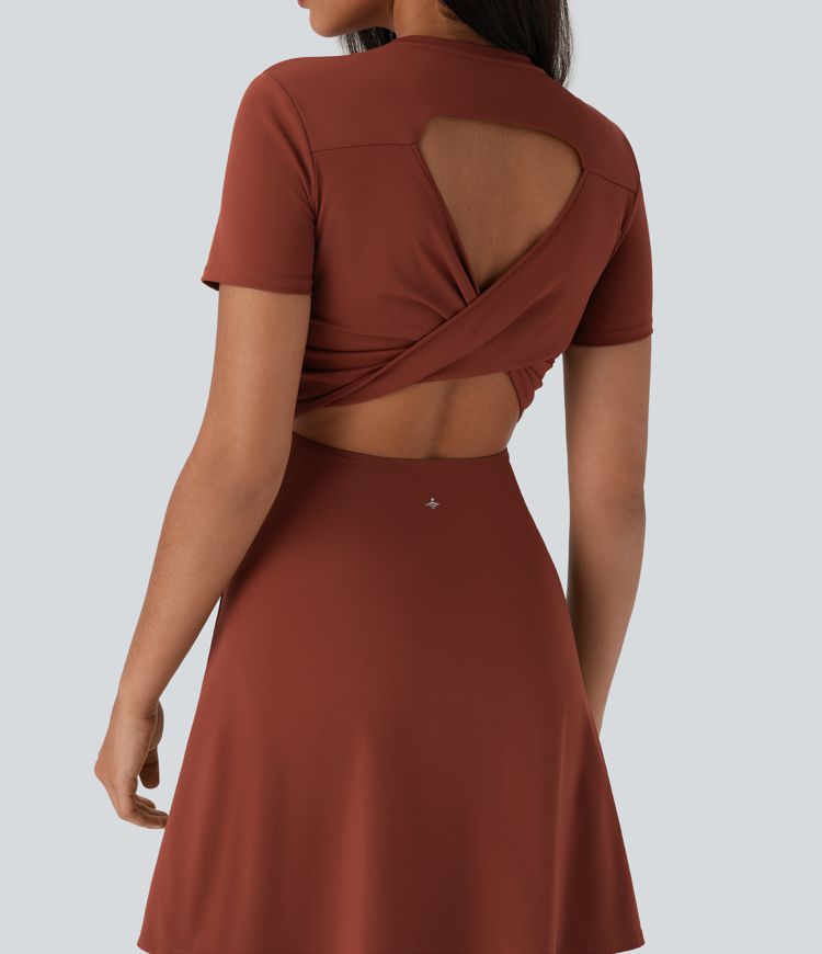 Vestido mini de baile con abertura y falda acampanada en copas D-F