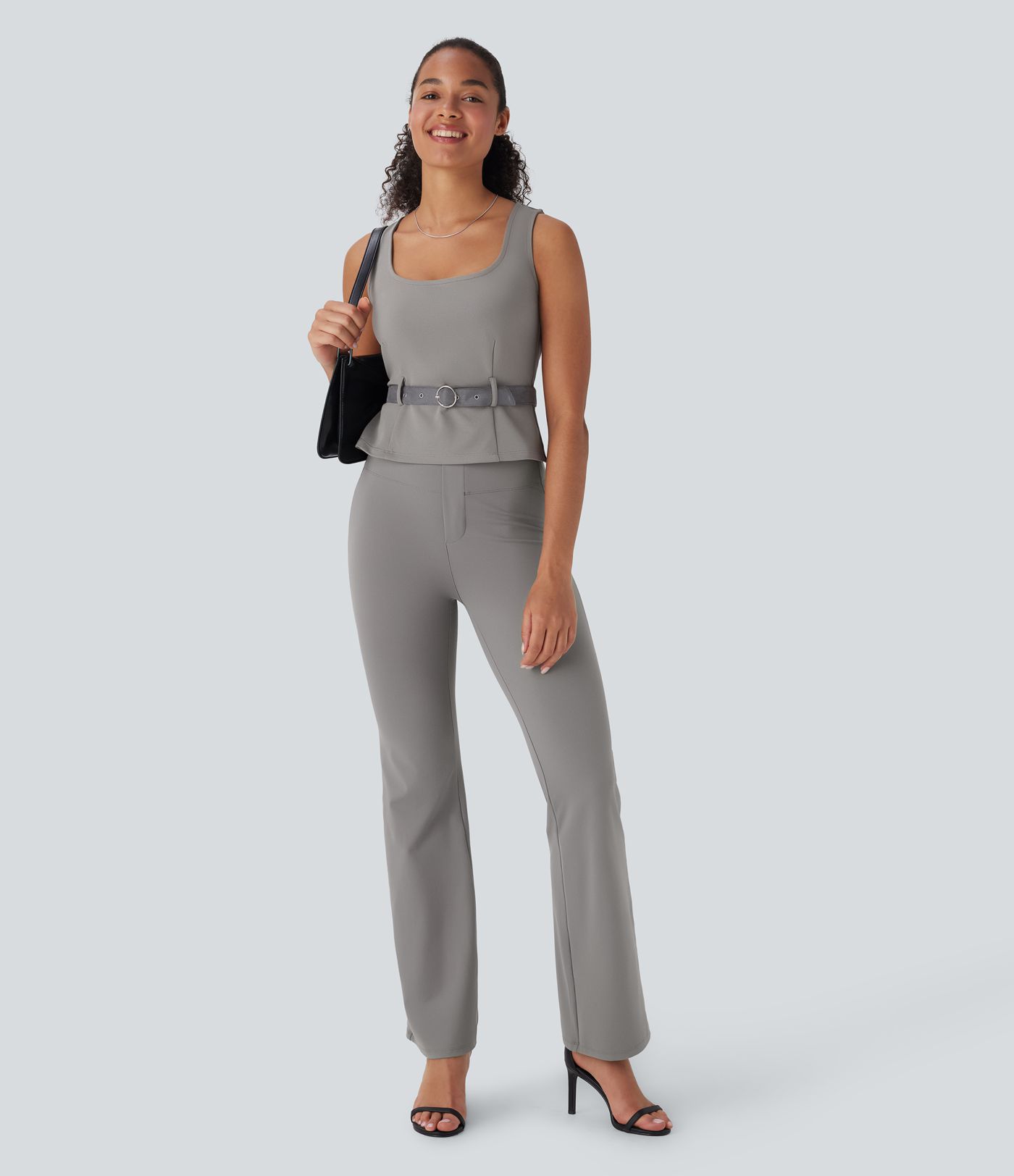 Arbeits-Tanktop mit eckigem Ausschnitt und Gürtel