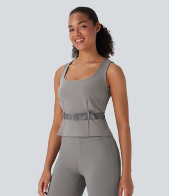 Arbeits-Tanktop mit eckigem Ausschnitt und Gürtel