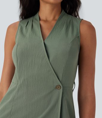 Vestido midi sin mangas y escote en V cruzado con cinturón y bolsillos laterales