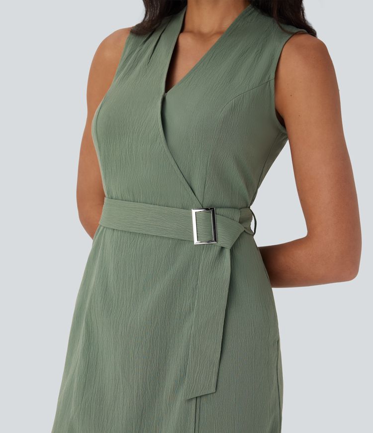 Vestido midi sin mangas y escote en V cruzado con cinturón y bolsillos laterales