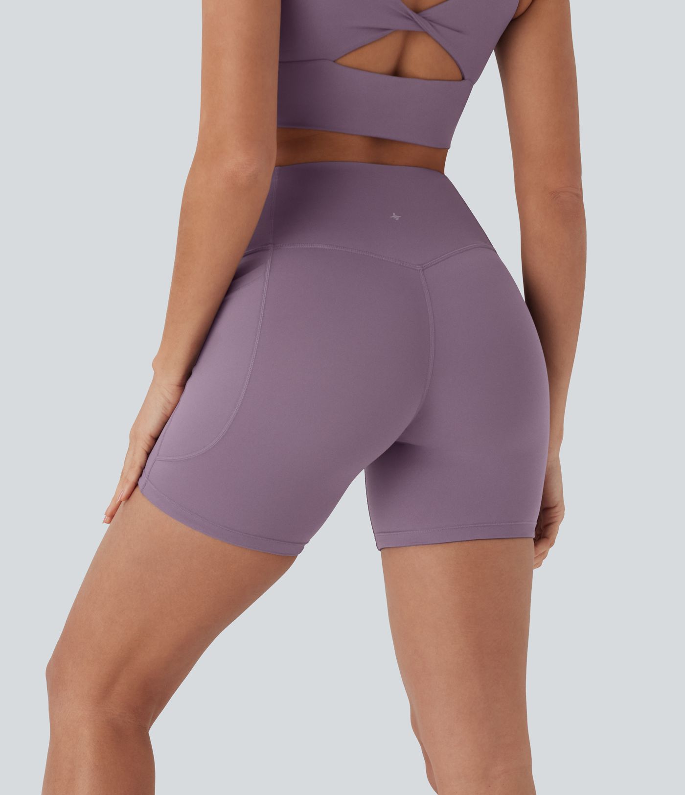 Shorts de yoga moldeadores Halara UltraSculpt™ Refrescante de secado rápido con tiro alto reductor de abdomen de 12,7cm y bolsillos - UPF 50+