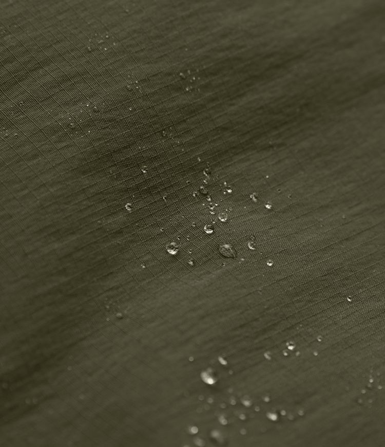 Wasserabweisende Ripstop-Campinghose mit hohem Bund und Seitentaschen mit unsichtbarem Reißverschluss