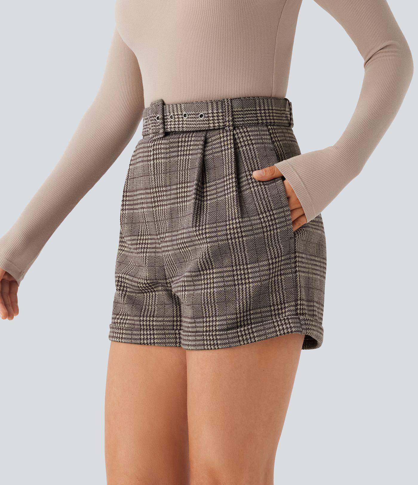 Arbeitsshorts mit hohem Bund, Gürtel, Seitentasche, gerolltem Saum und Hahnentrittmuster