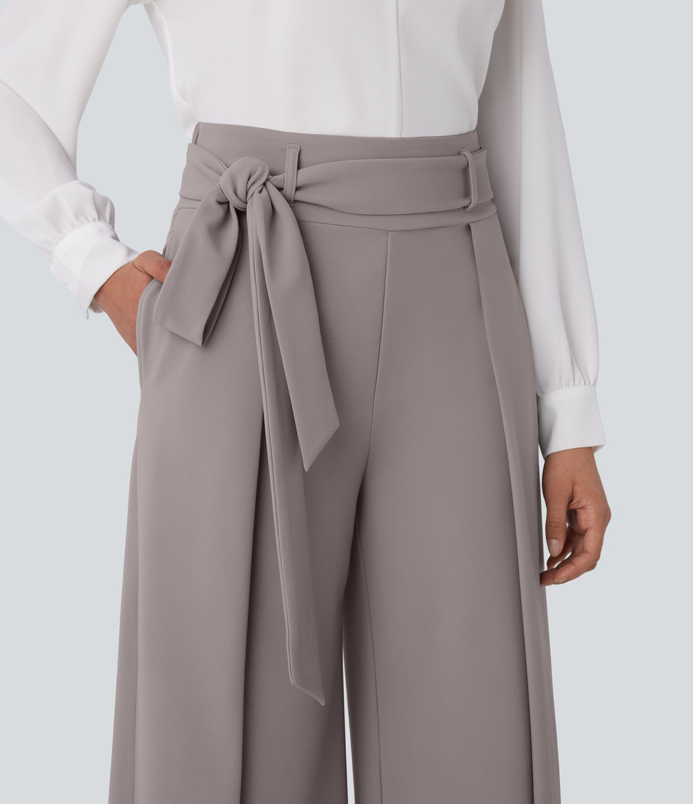 Halara Flex™ Stoffhose in Mikrowaffel-Optik mit hohem Bund, Seitentaschen, Gürtel und weitem Bein