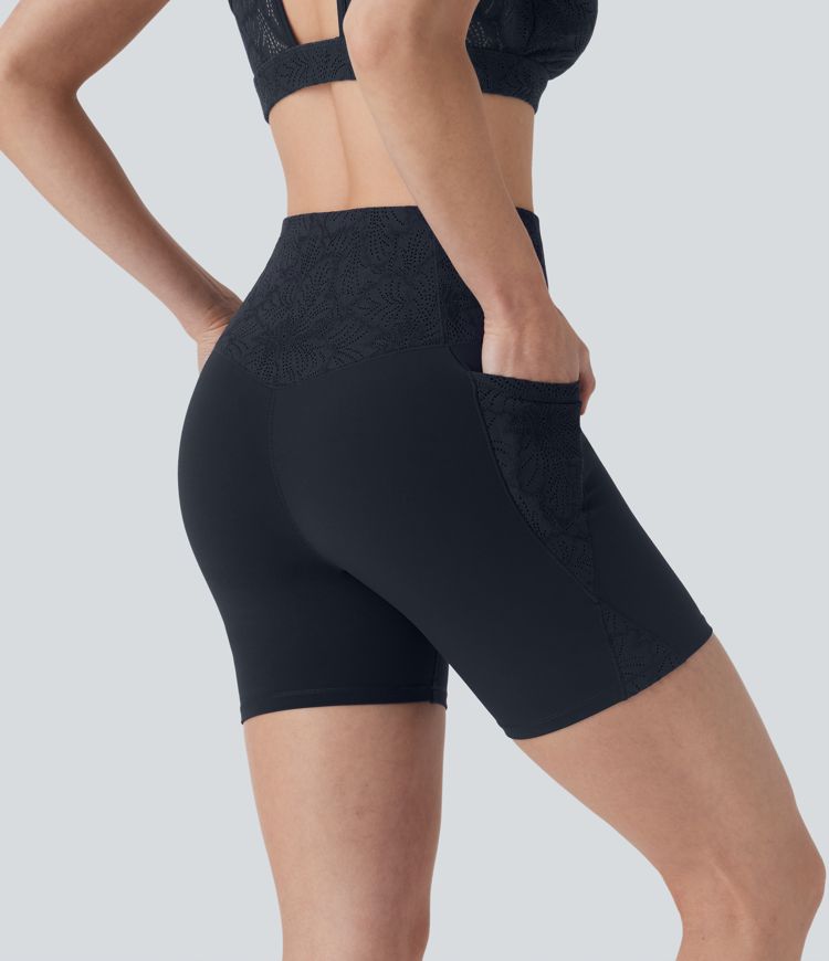 Shorts biker moldeadores Halara UltraSculpt™ de tiro alto reductor de abdomen con encaje en contraste de 12,7cm con bolsillos laterales