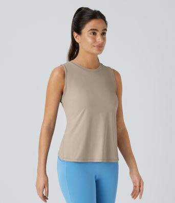 Zkrácený sportovní top s překříženým lemem a plnou barvou pro jógu