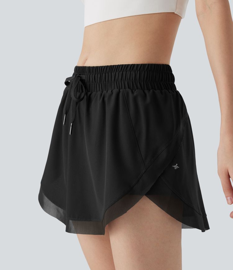 2-in-1 Tennis-Minirock mit mittelhohem Bund, Seitentaschen, Kordelzug und kontrastierendem Netzstoff
